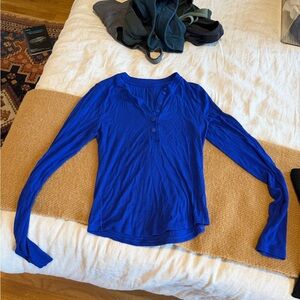 lululemon athletica Royal Blue Long Sleeve Henley